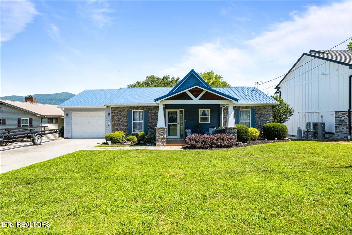 239 Cliffside Drive, LaFollette