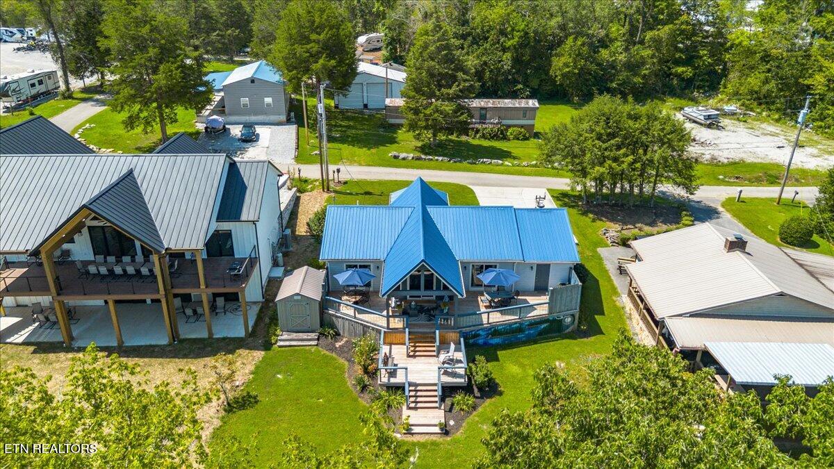 239 Cliffside Drive, LaFollette
