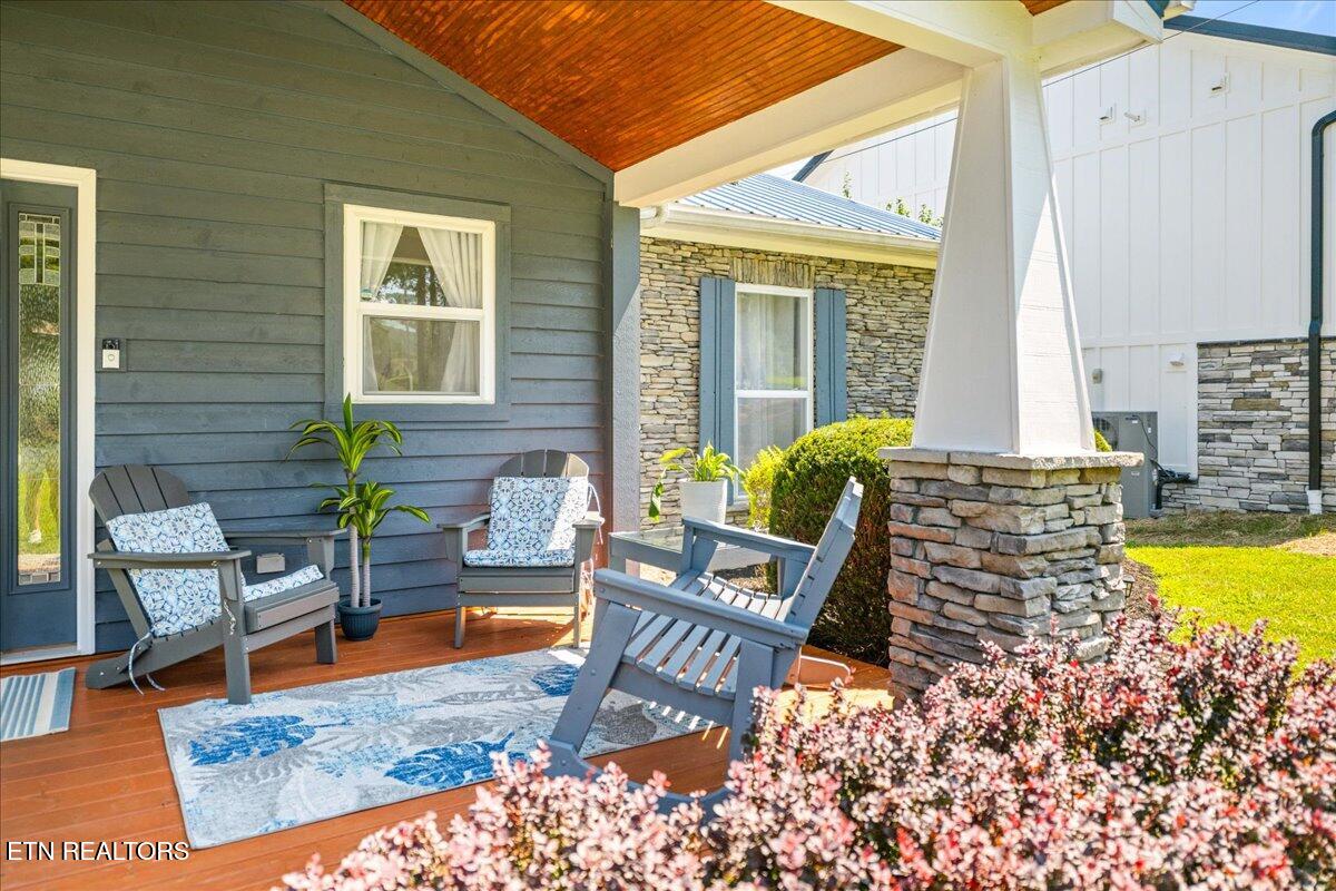 239 Cliffside Drive, LaFollette