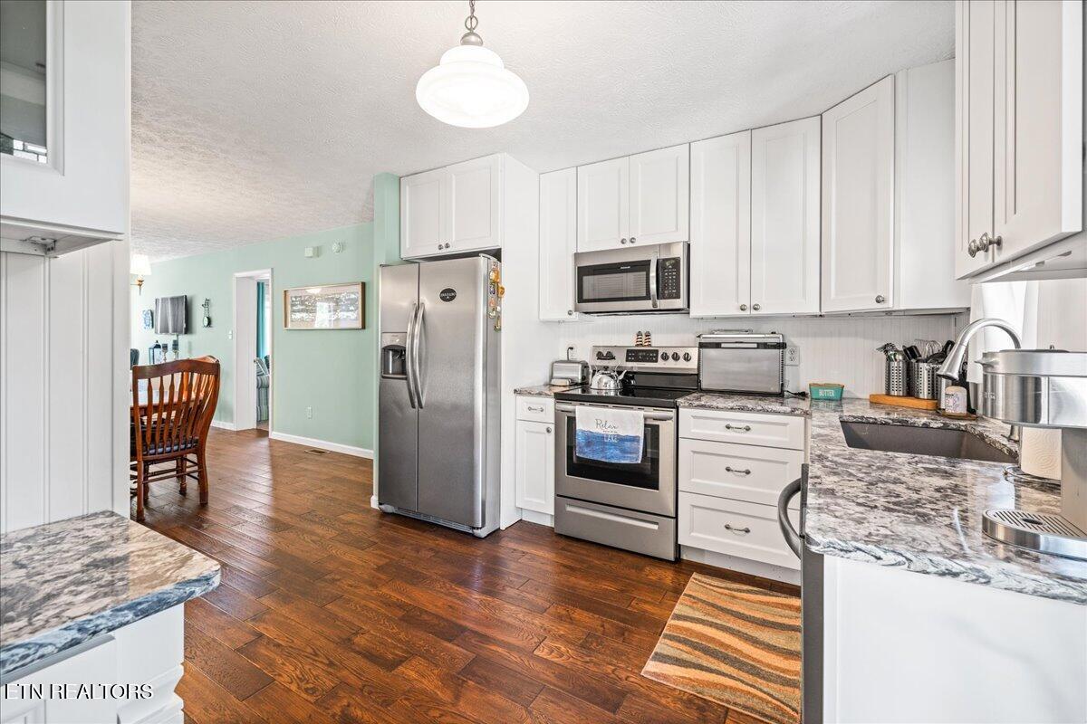 239 Cliffside Drive, LaFollette