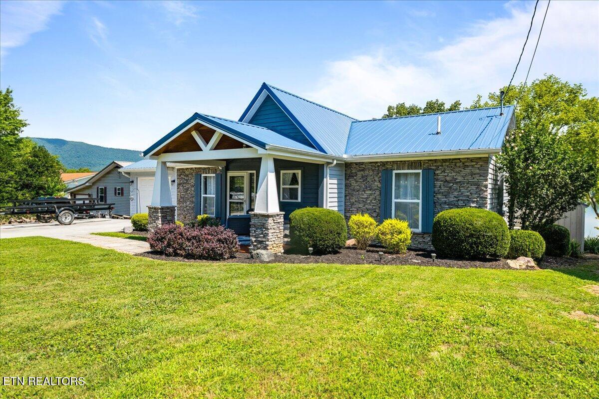 239 Cliffside Drive, LaFollette