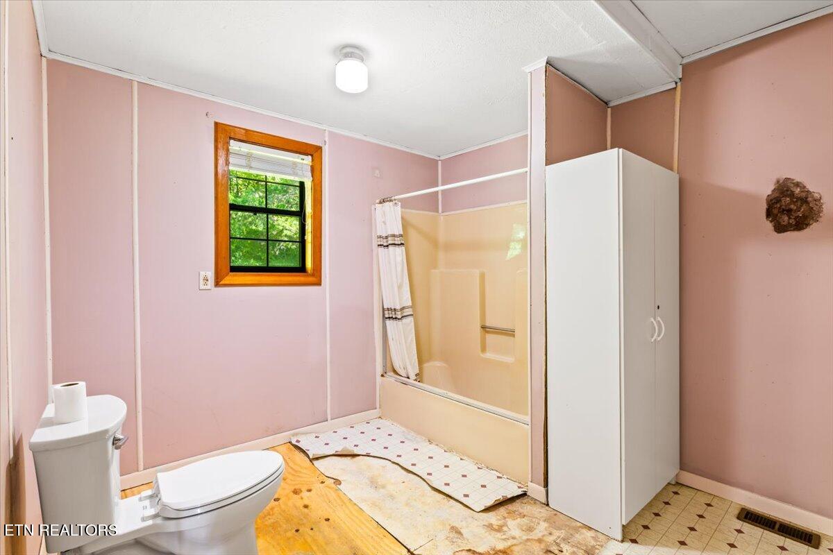 509 E Forrest St, LaFollette