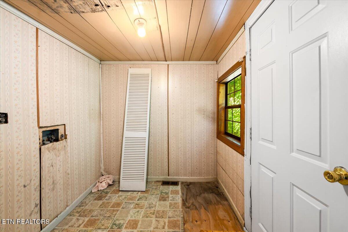 509 E Forrest St, LaFollette