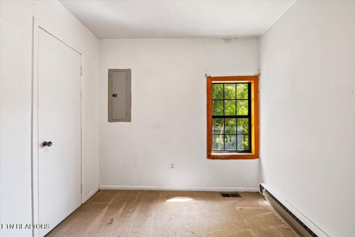 509 E Forrest St, LaFollette