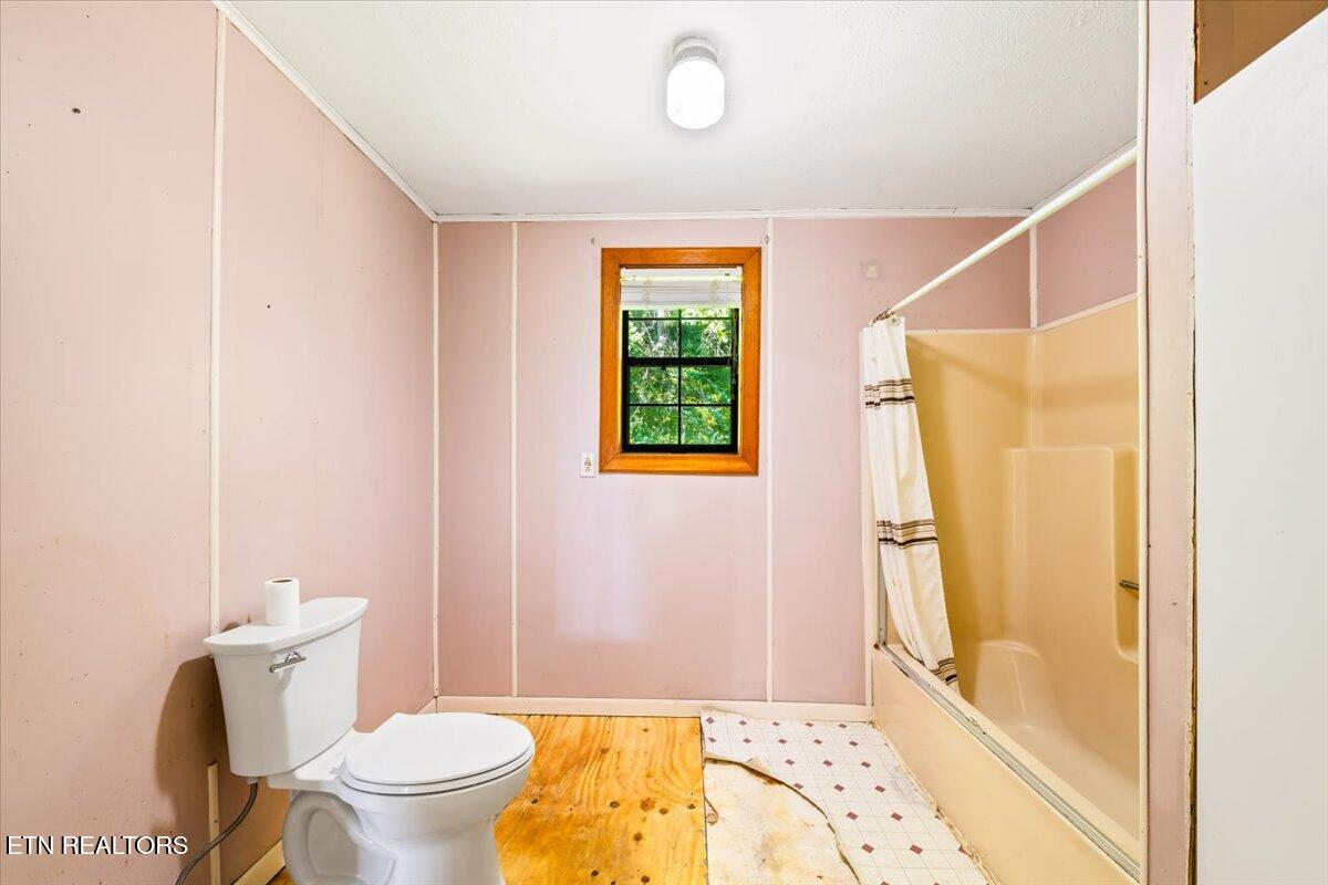 509 E Forrest St, LaFollette