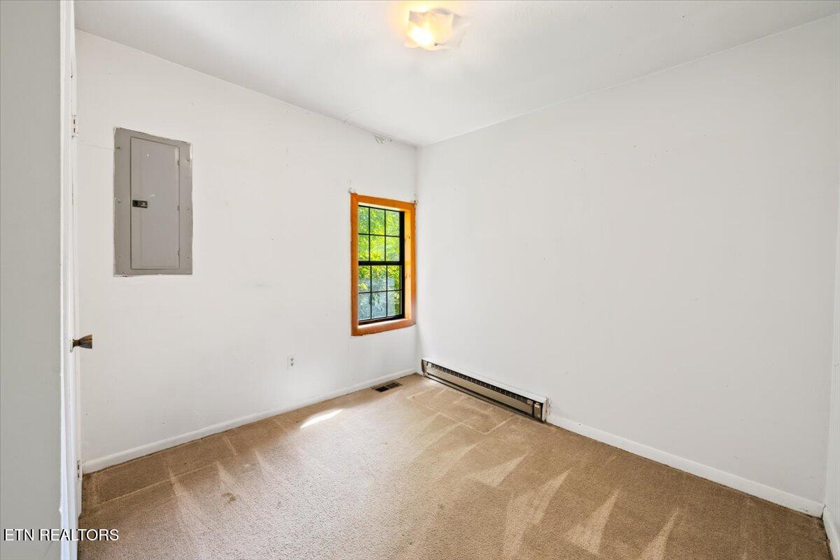 509 E Forrest St, LaFollette