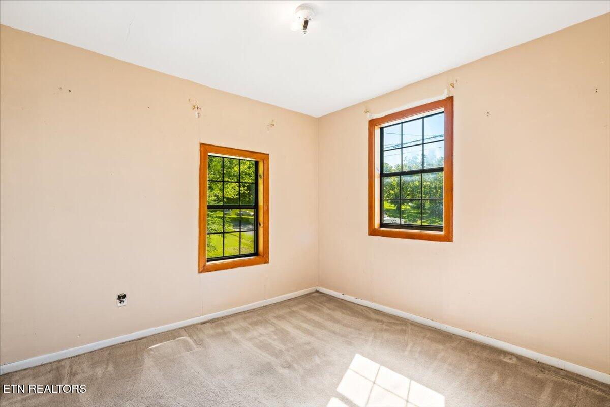 509 E Forrest St, LaFollette