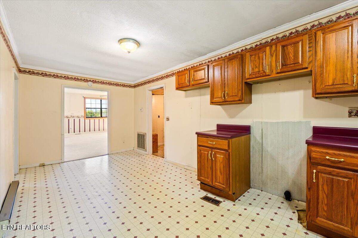 509 E Forrest St, LaFollette