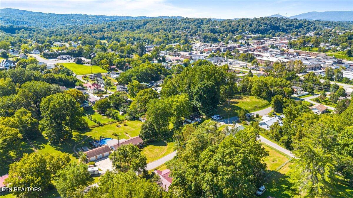 509 E Forrest St, LaFollette