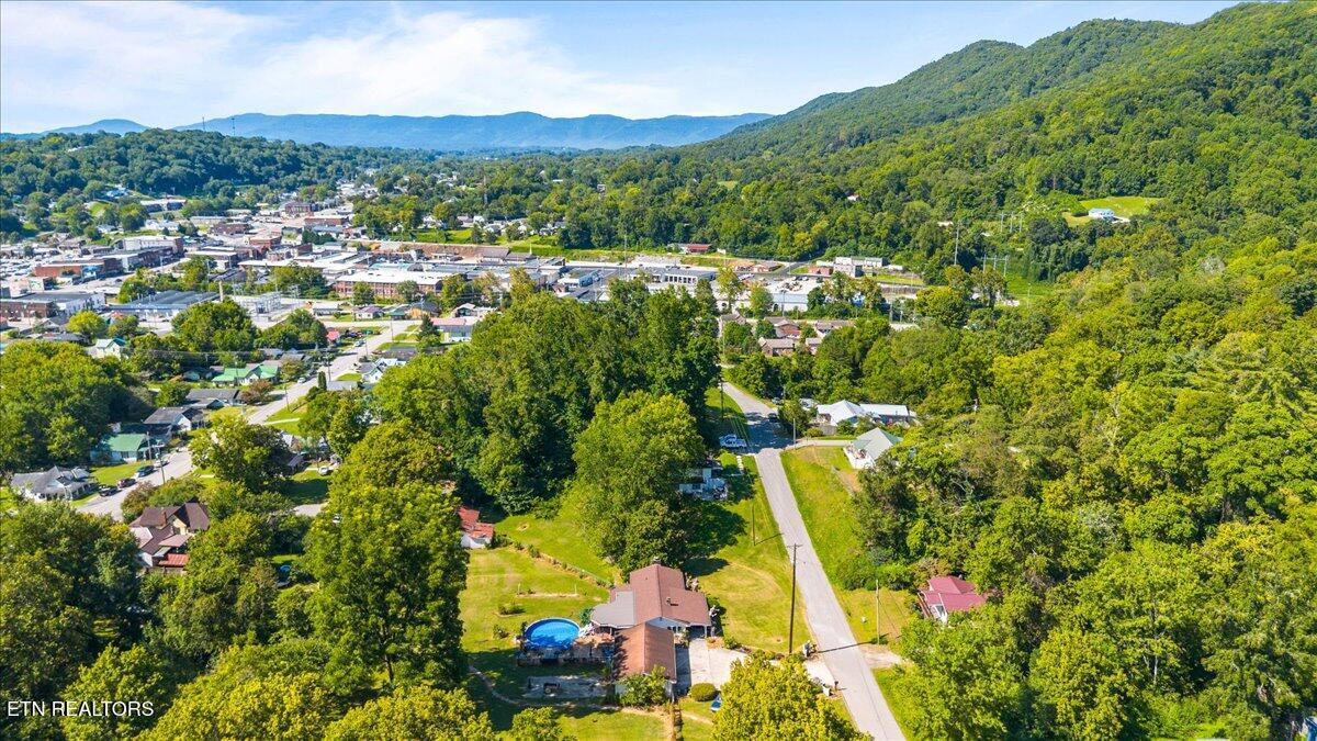 509 E Forrest St, LaFollette