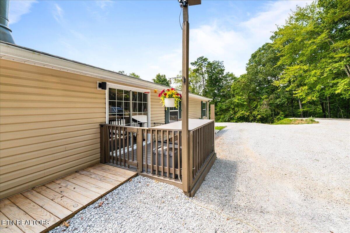 160 Cove Hollow Rd, LaFollette