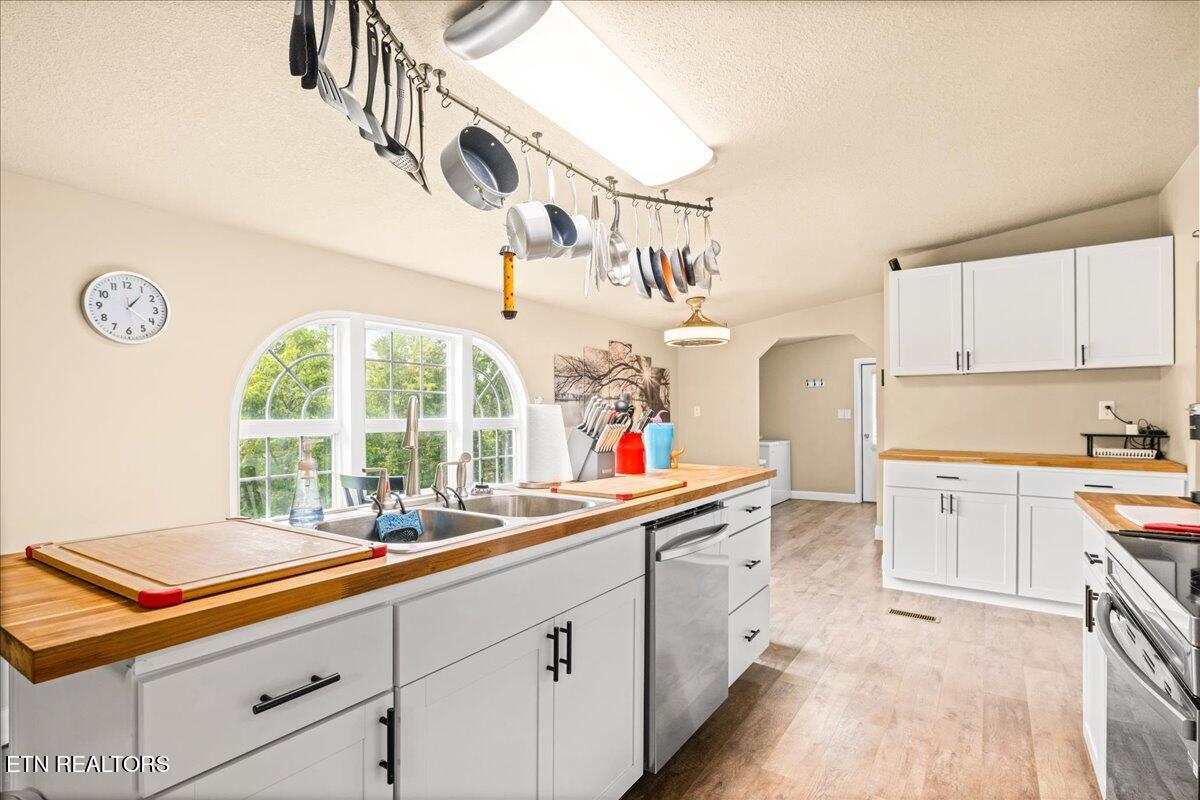 160 Cove Hollow Rd, LaFollette