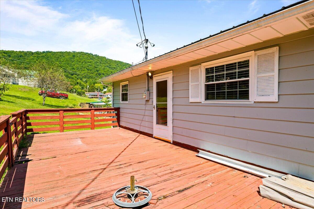 109 N 23rd St, LaFollette