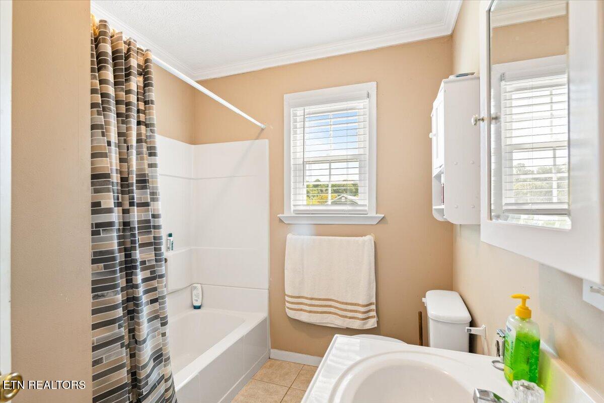 109 N 23rd St, LaFollette