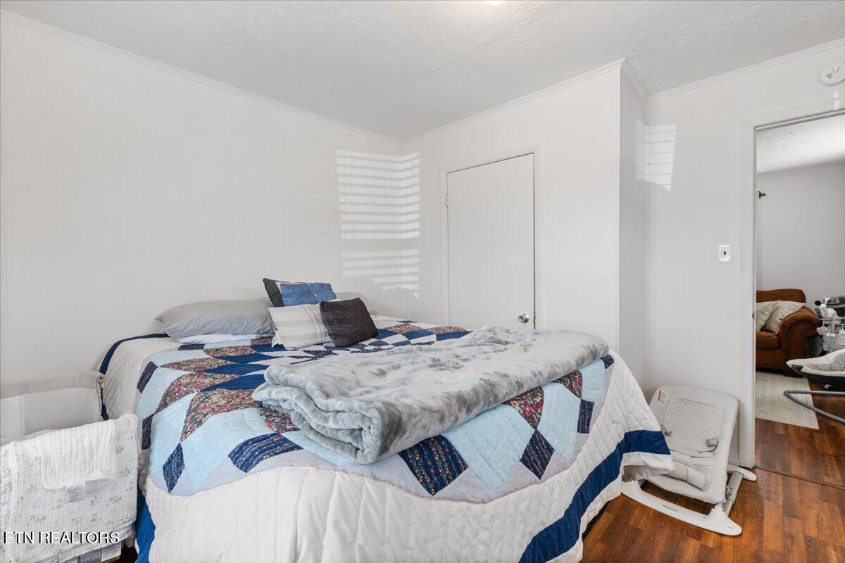 411 E Chestnut St, LaFollette