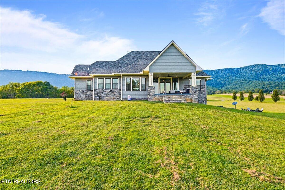 1126 Cross Valley Rd, LaFollette