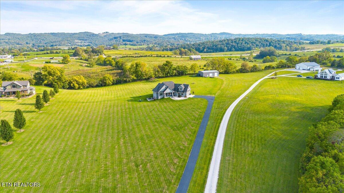 1126 Cross Valley Rd, LaFollette