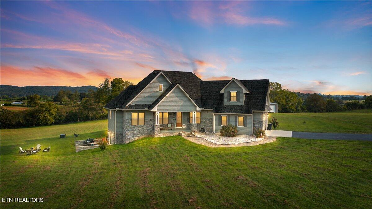 1126 Cross Valley Rd, LaFollette