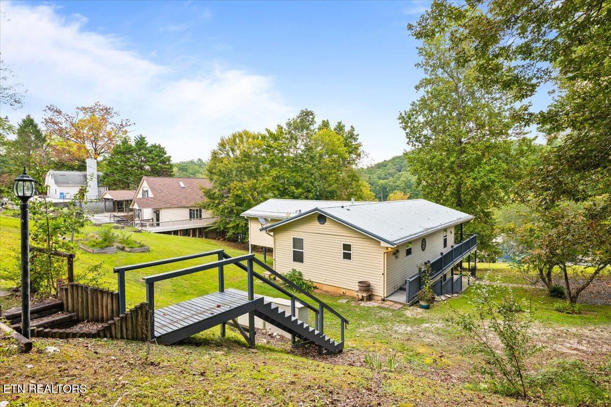 398 Perry Smith Lane