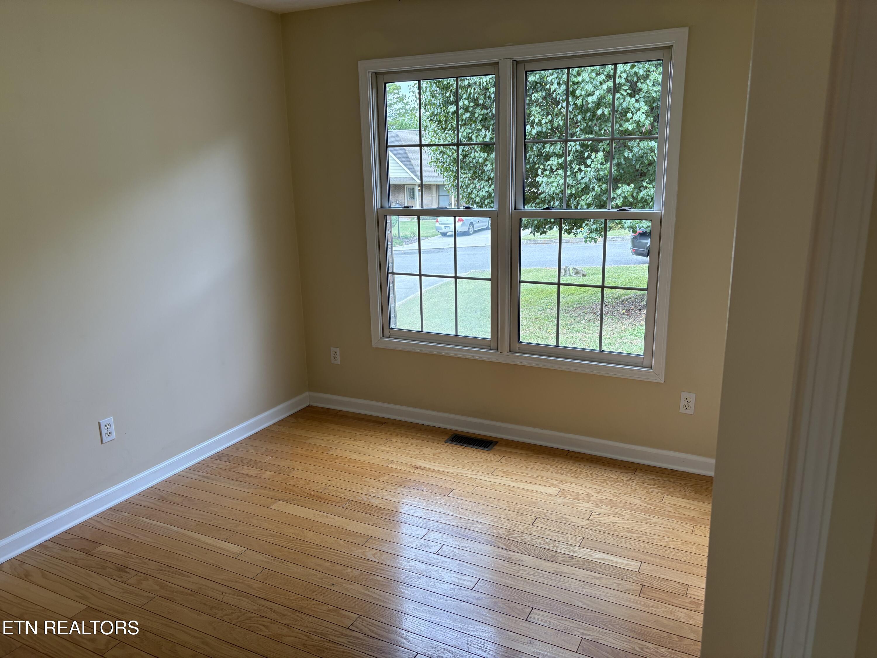 232 Country Run Circle, 3