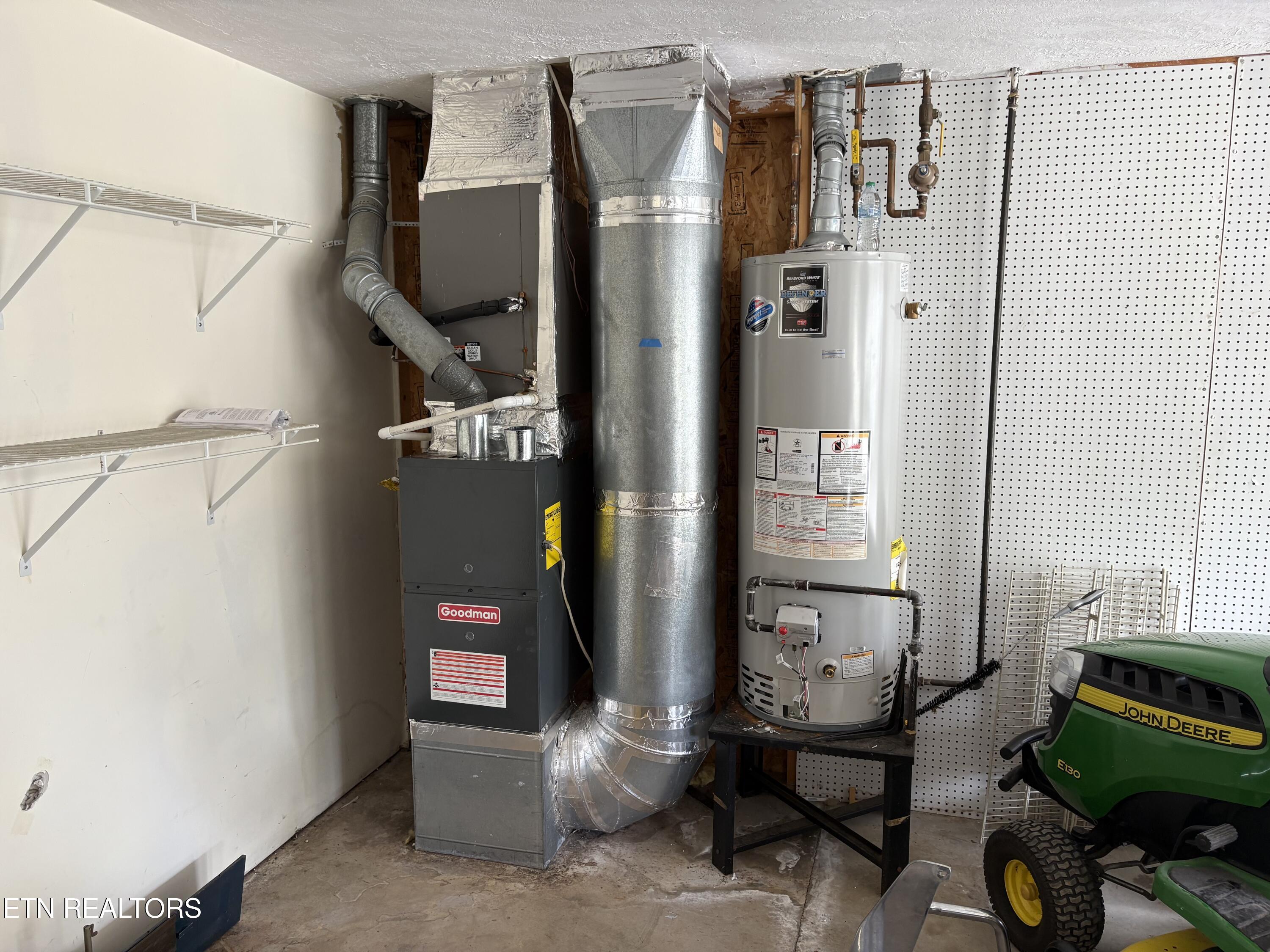 232 Country Run Circle, 3