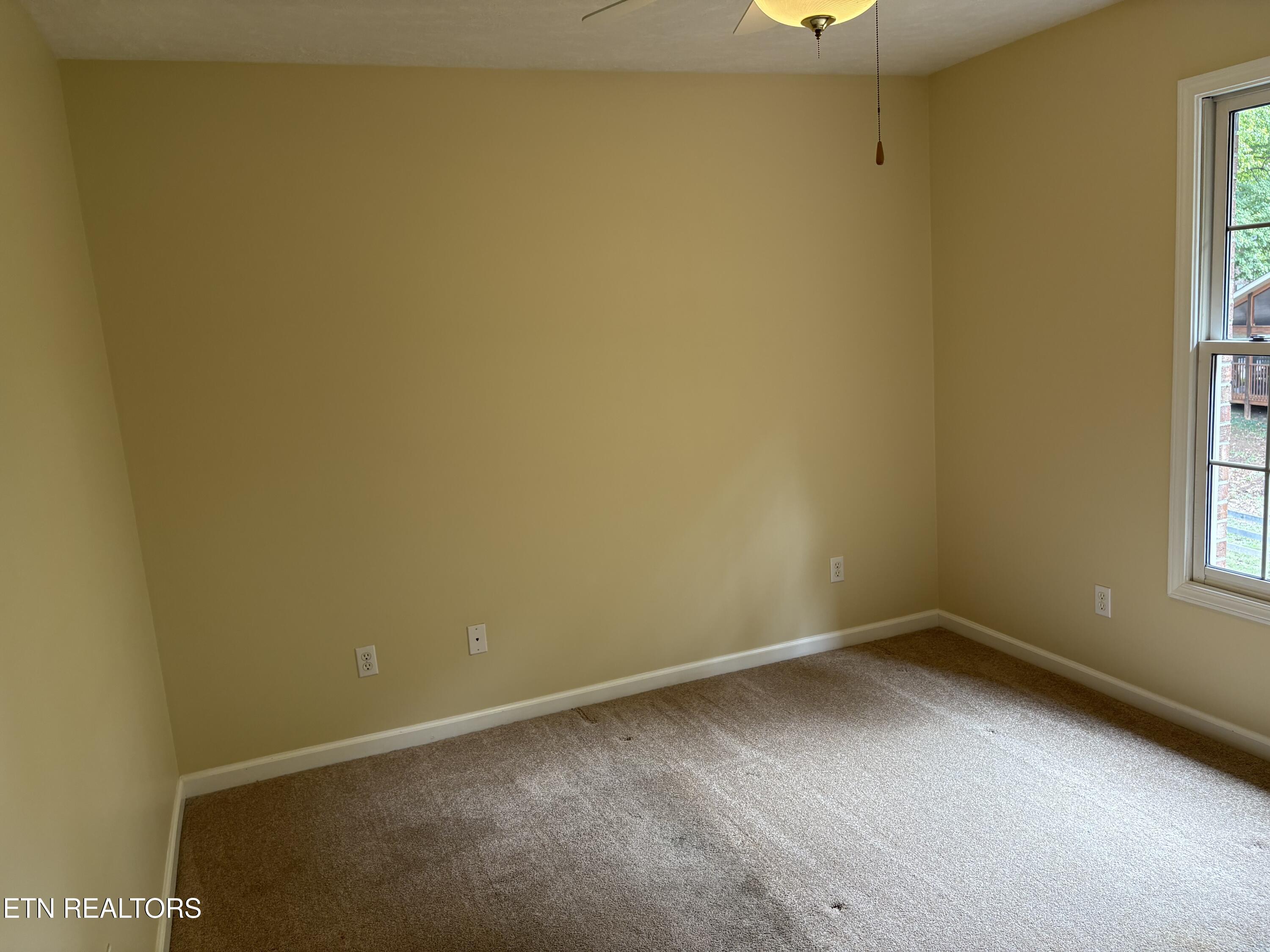 232 Country Run Circle, 3