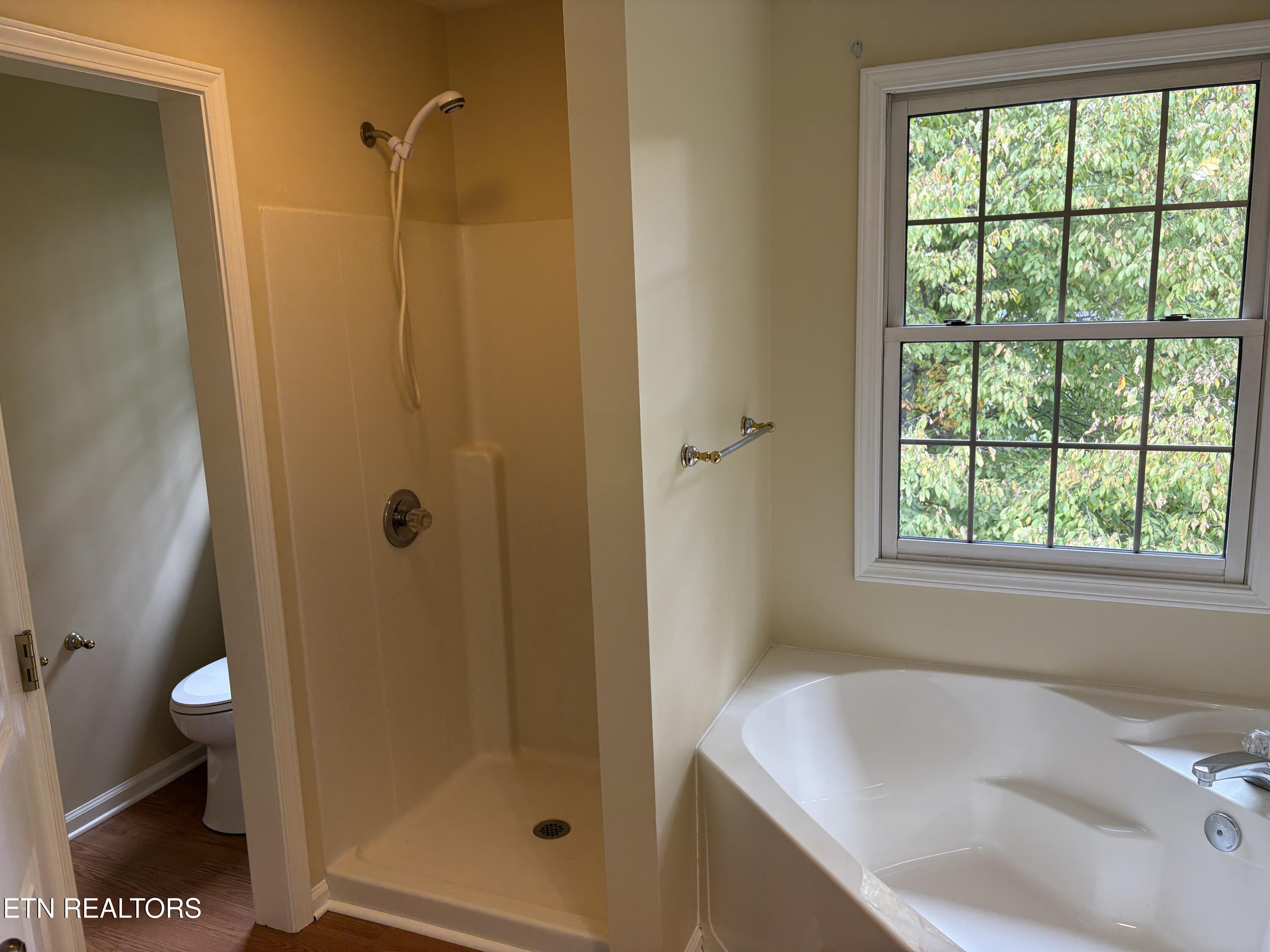 232 Country Run Circle, 3