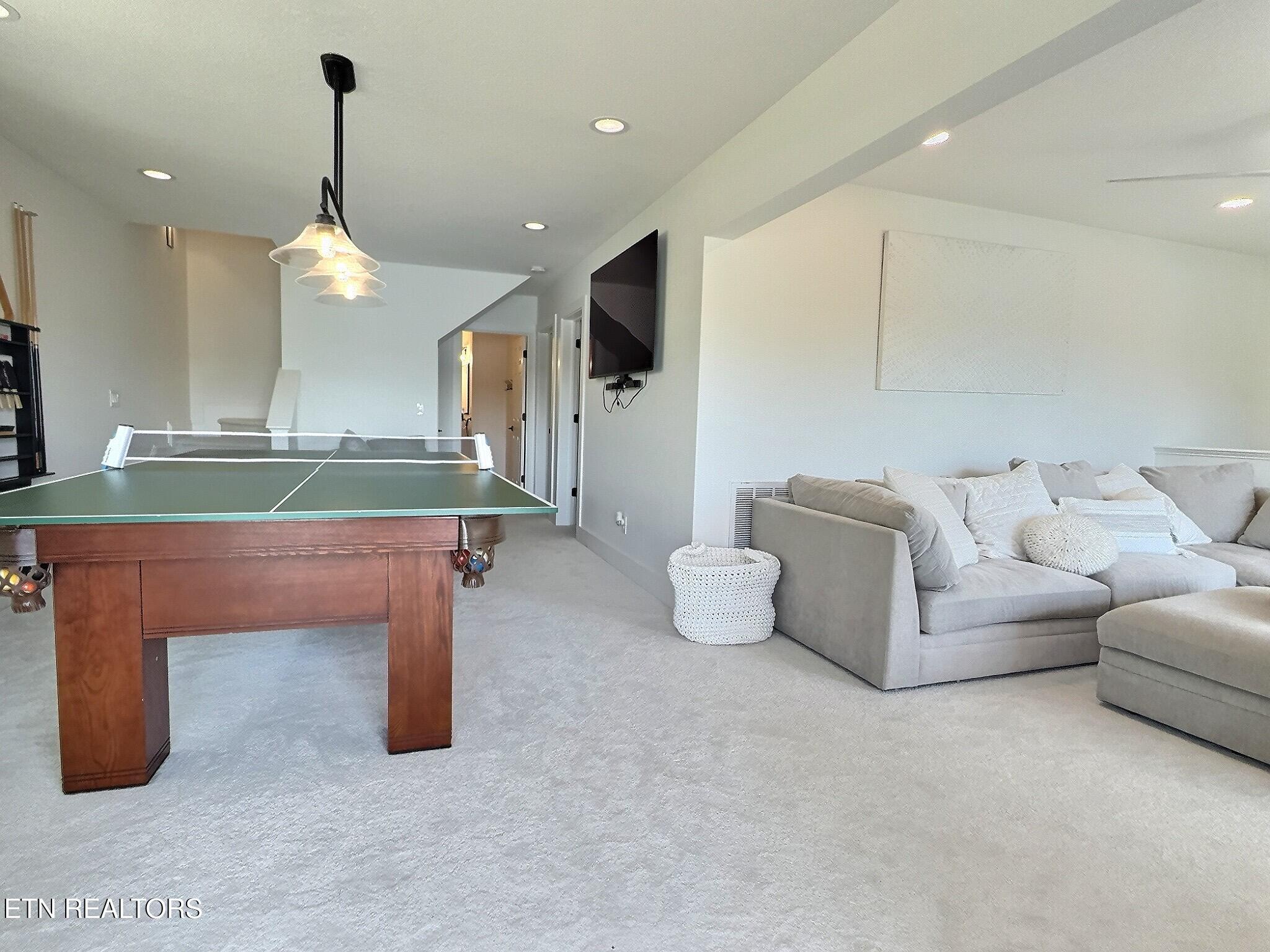 117 W Deer Hill Village Lane, LaFollette
