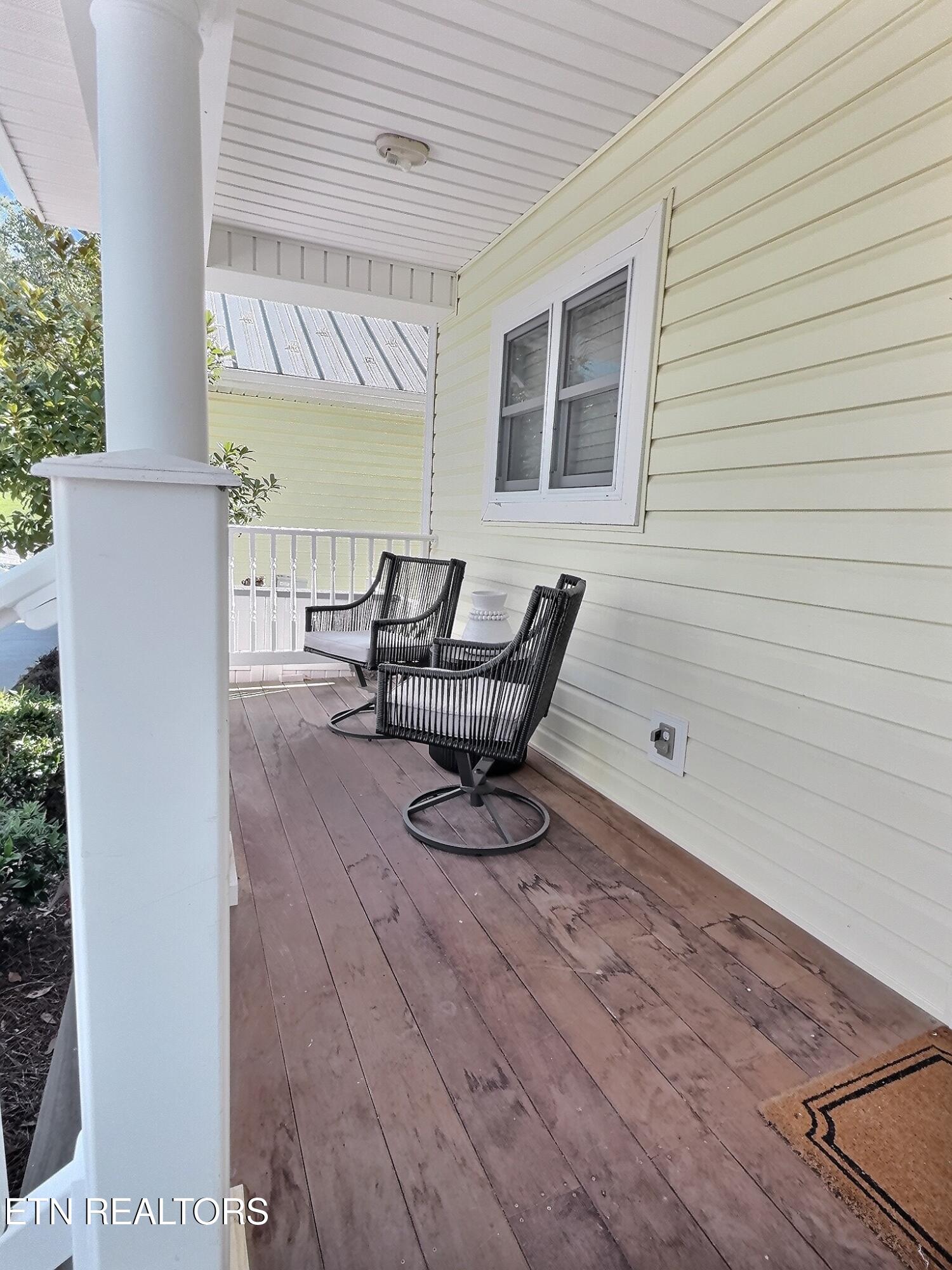 117 W Deer Hill Village Lane, LaFollette