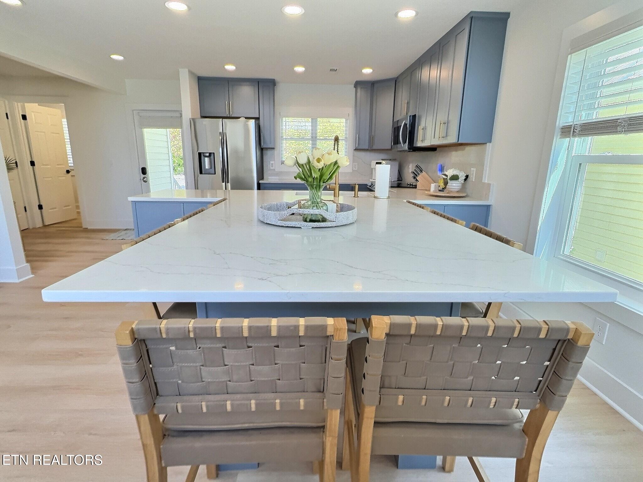 117 W Deer Hill Village Lane, LaFollette