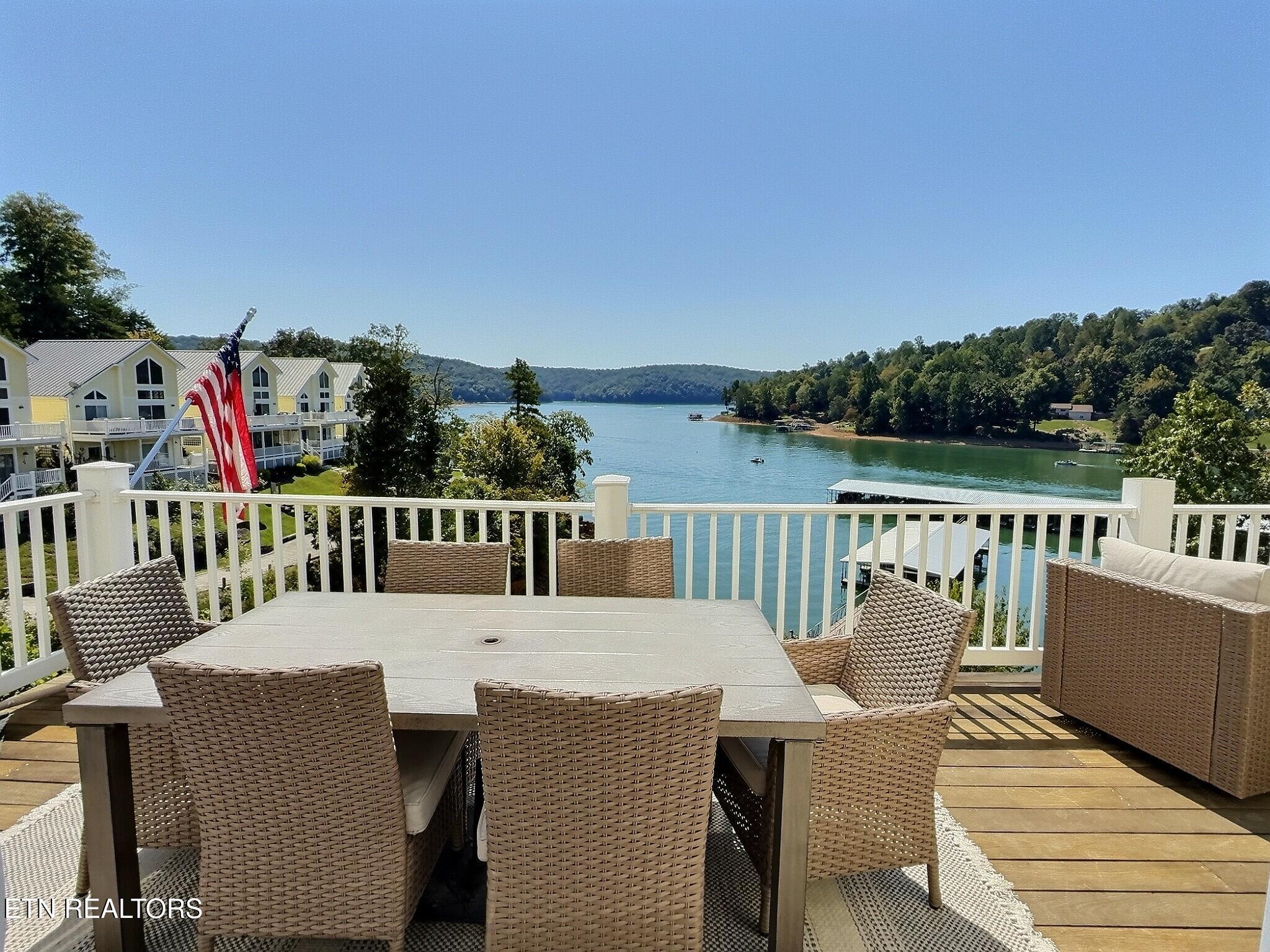 117 W Deer Hill Village Lane, LaFollette