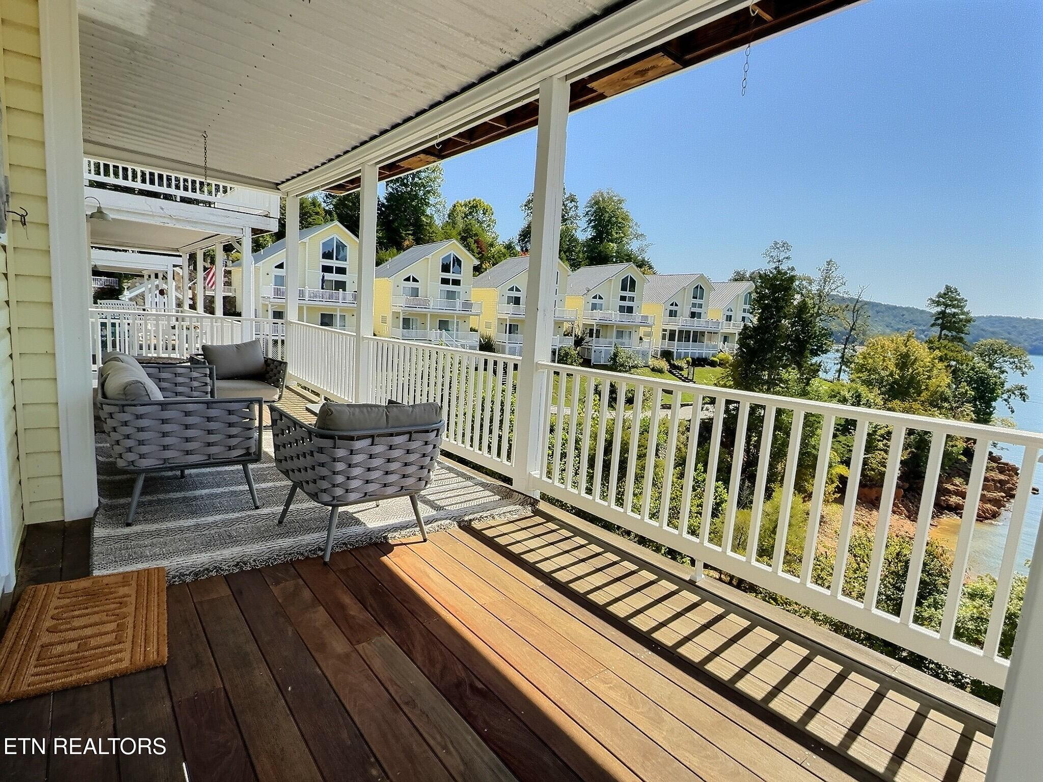 117 W Deer Hill Village Lane, LaFollette