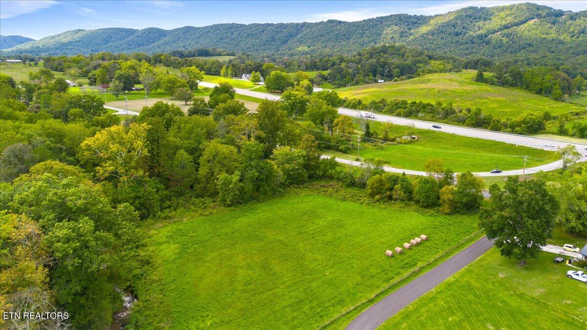 502 Middlesboro Rd, LaFollette