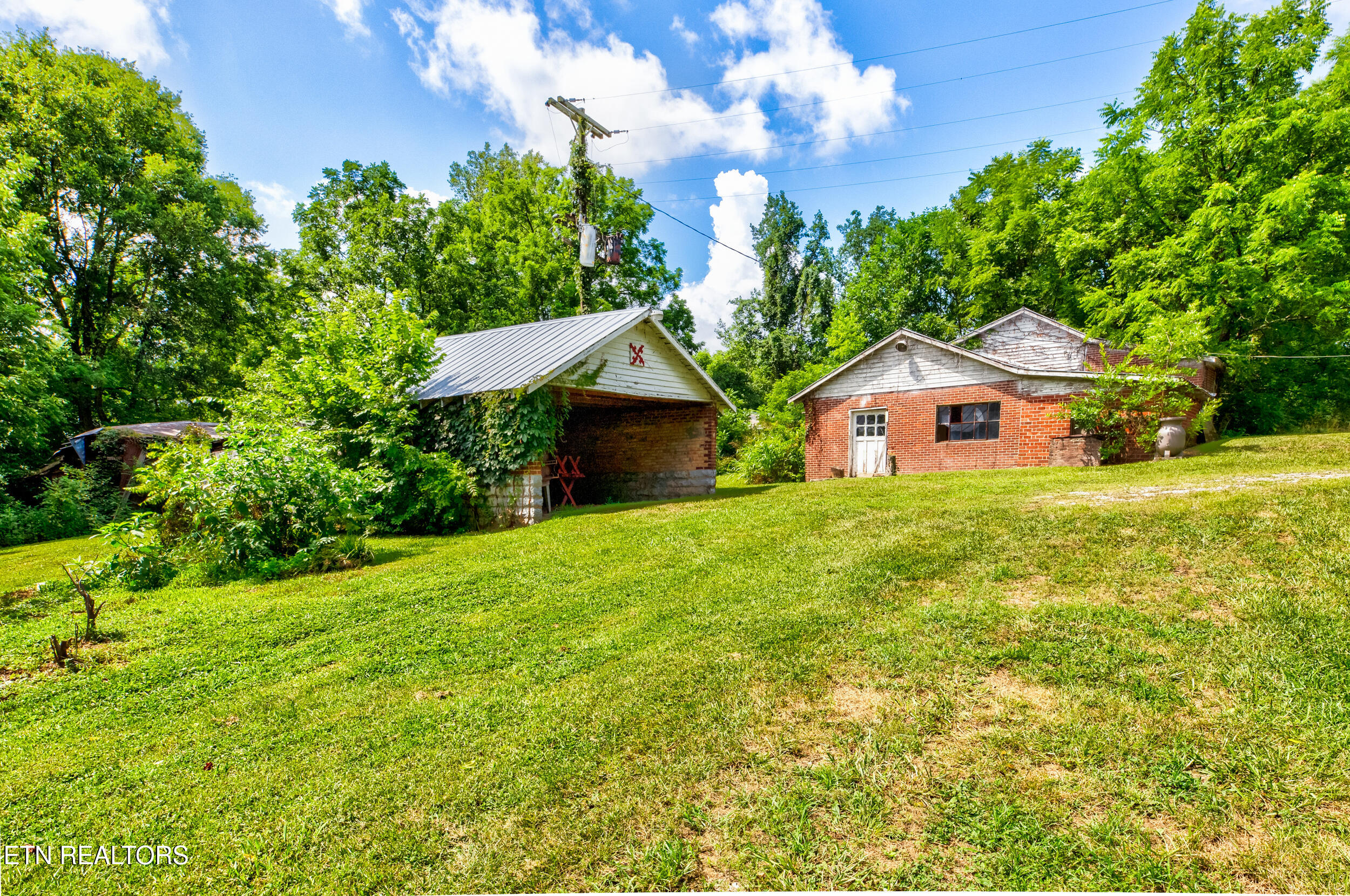 502 Middlesboro Rd, LaFollette