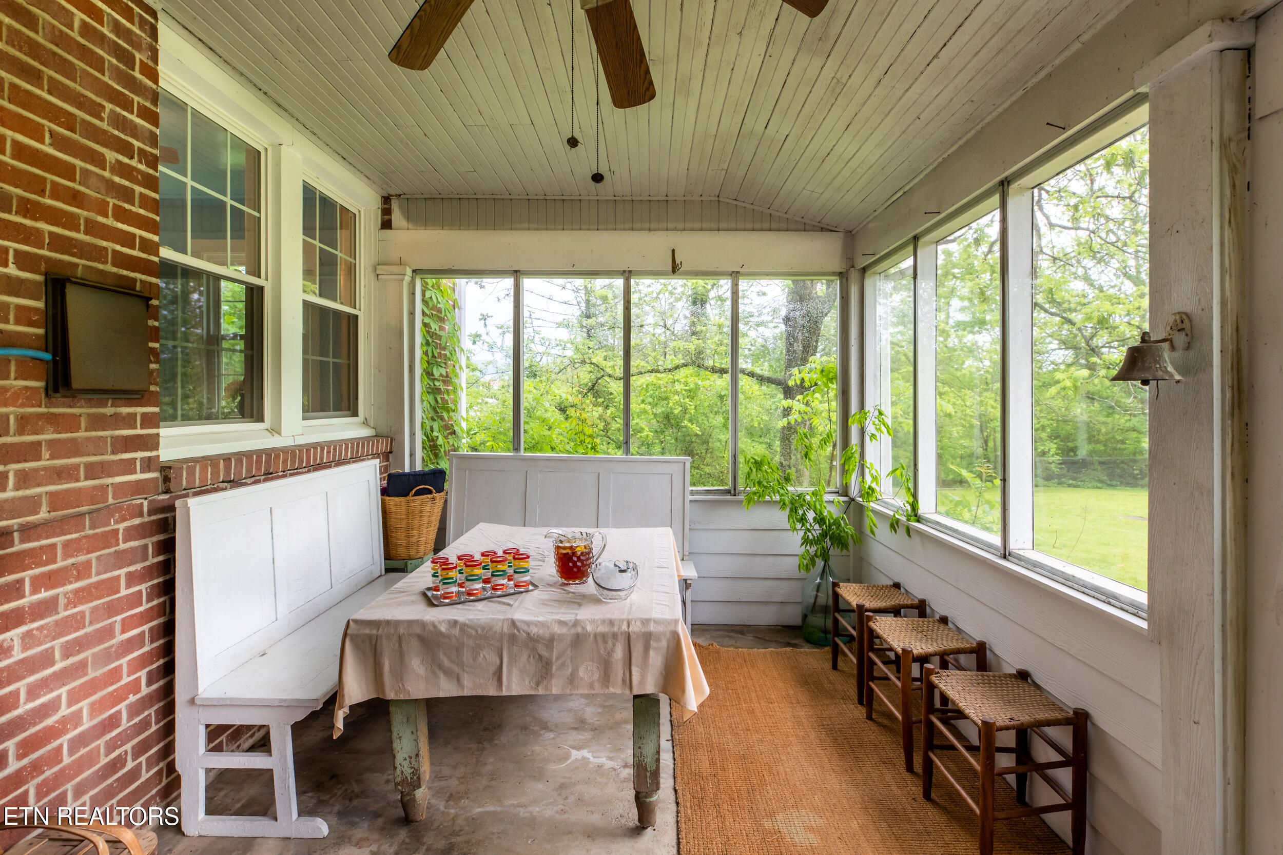 502 Middlesboro Rd, LaFollette