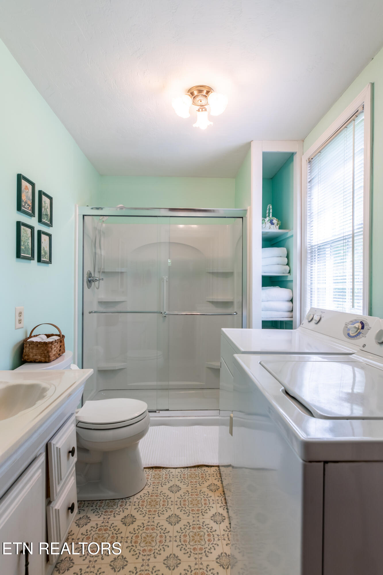 502 Middlesboro Rd, LaFollette