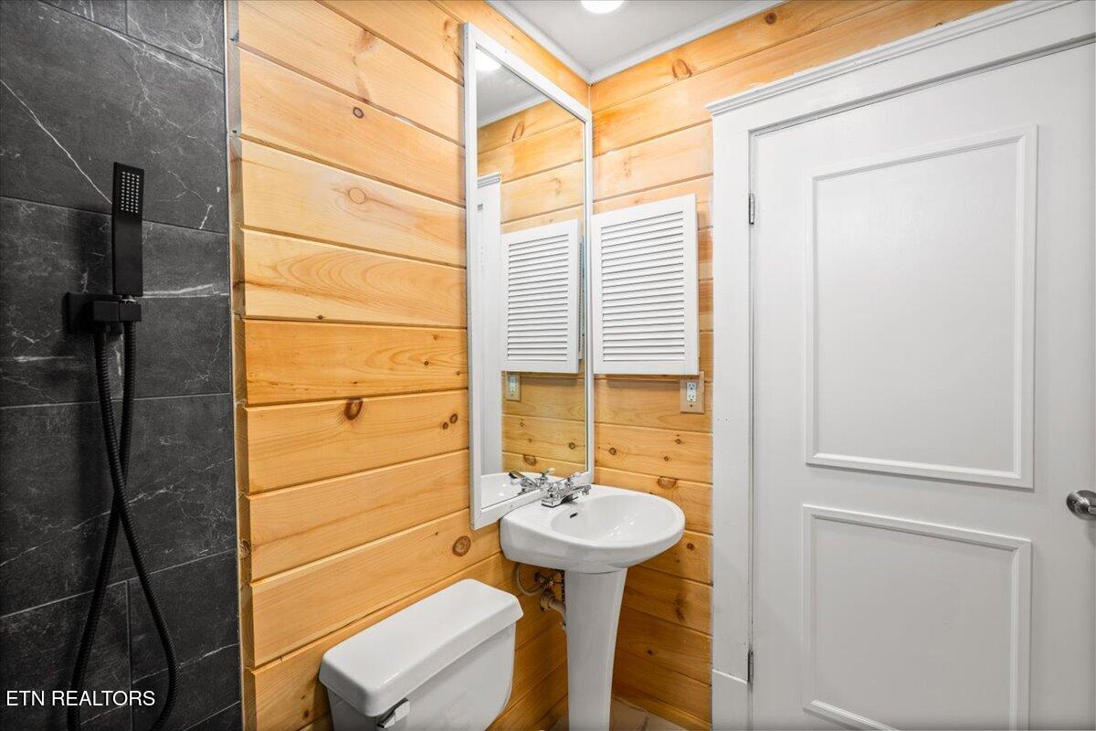 306 E Walden St, LaFollette