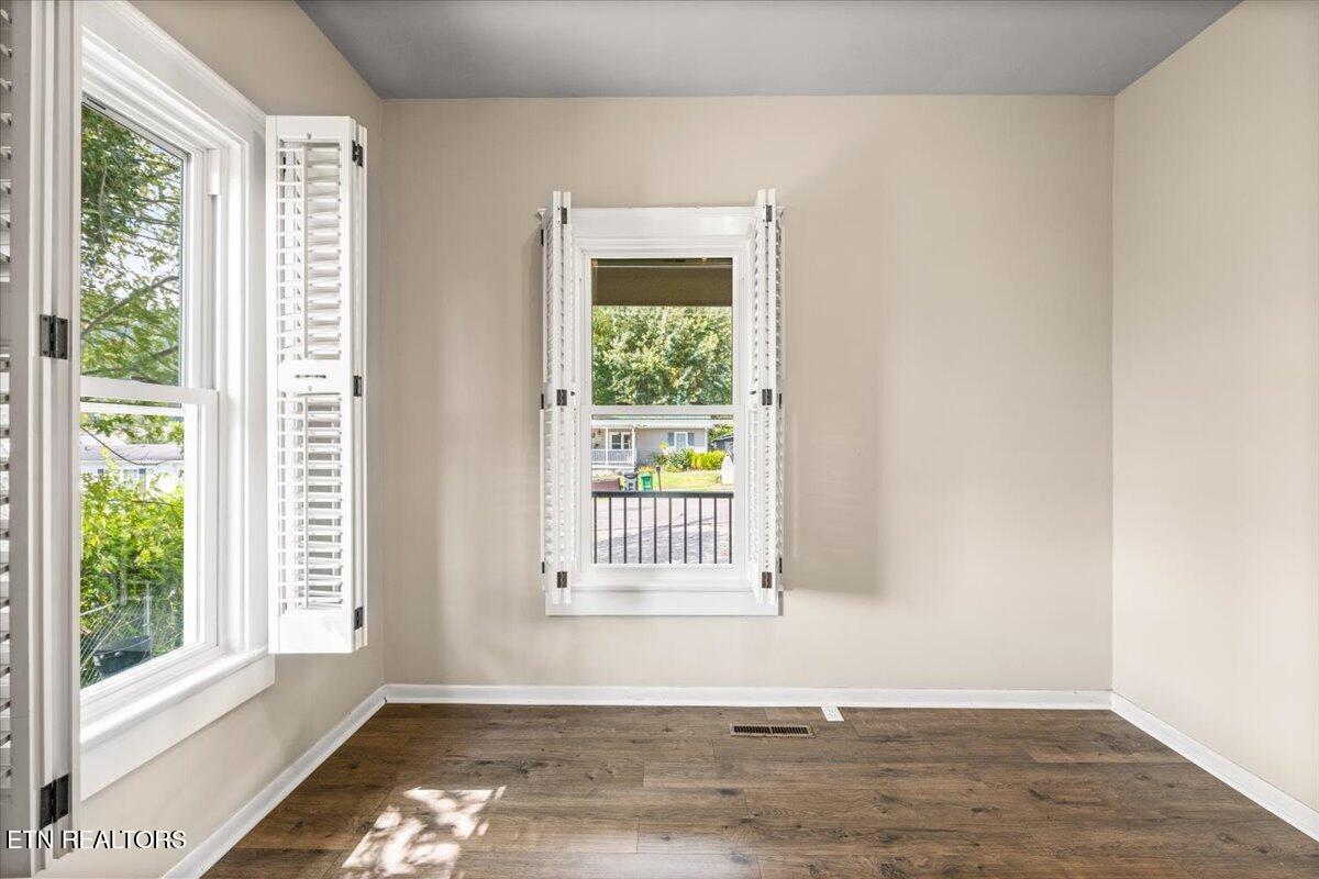 306 E Walden St, LaFollette