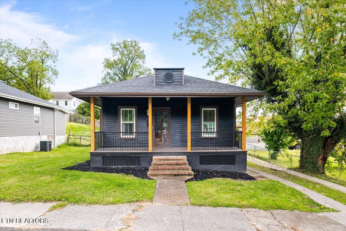 306 E Walden St, LaFollette