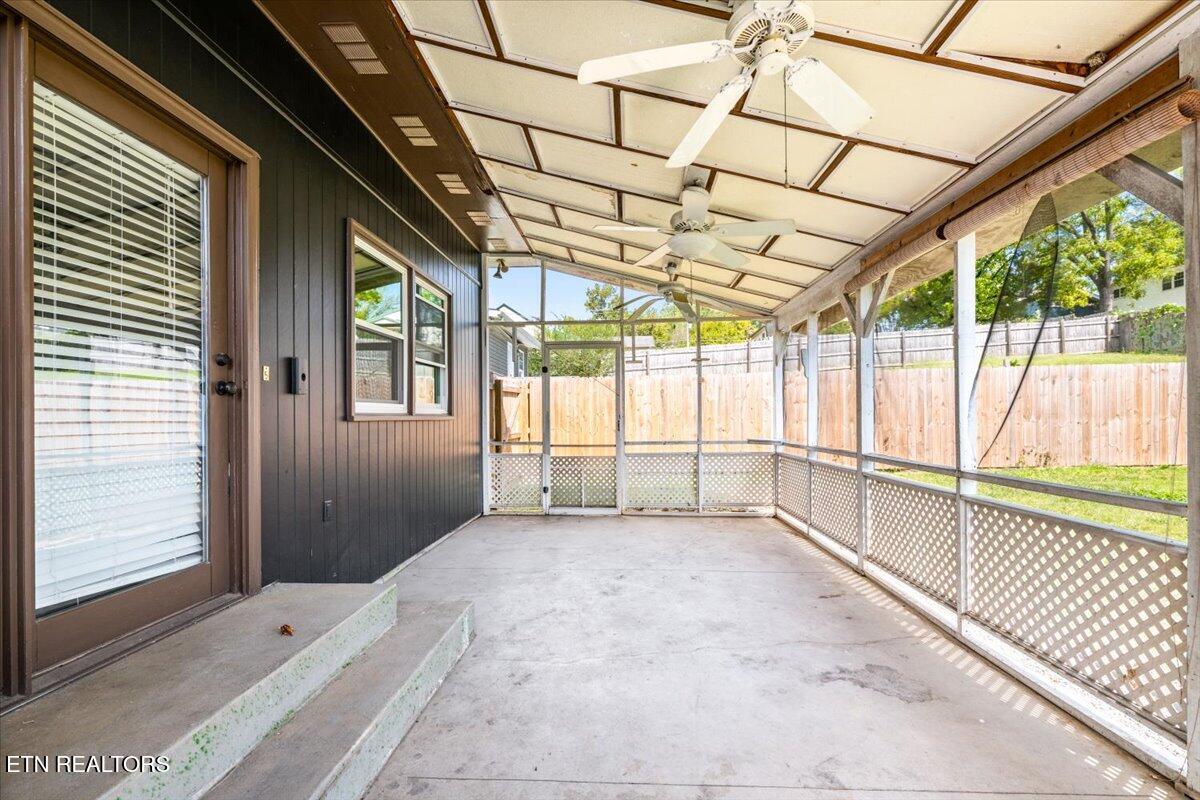 306 E Walden St, LaFollette