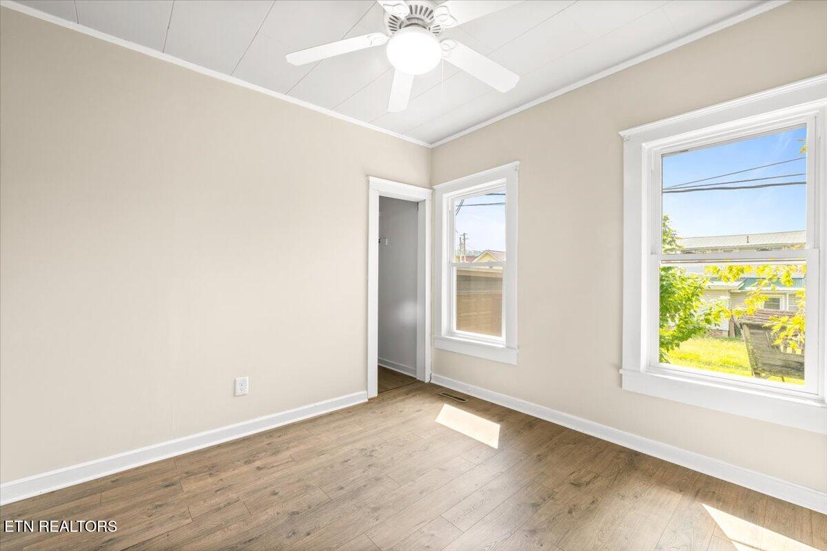 306 E Walden St, LaFollette