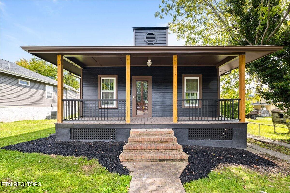 306 E Walden St, LaFollette