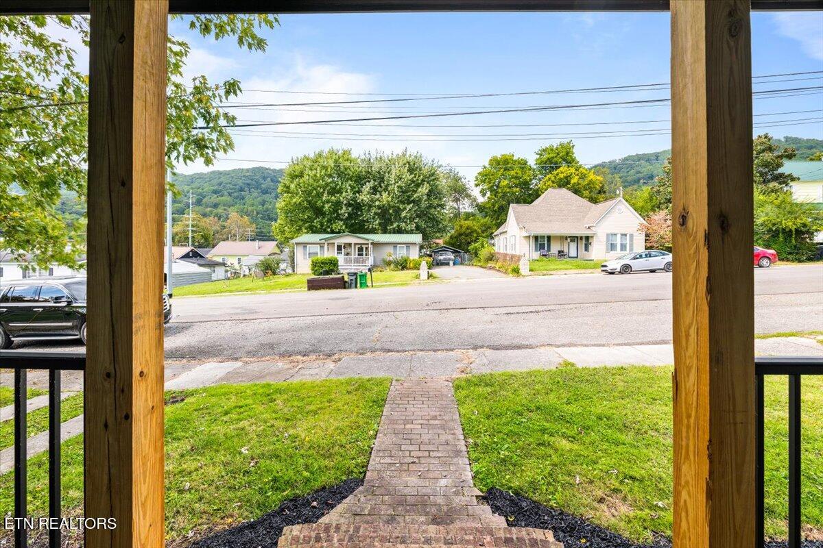 306 E Walden St, LaFollette