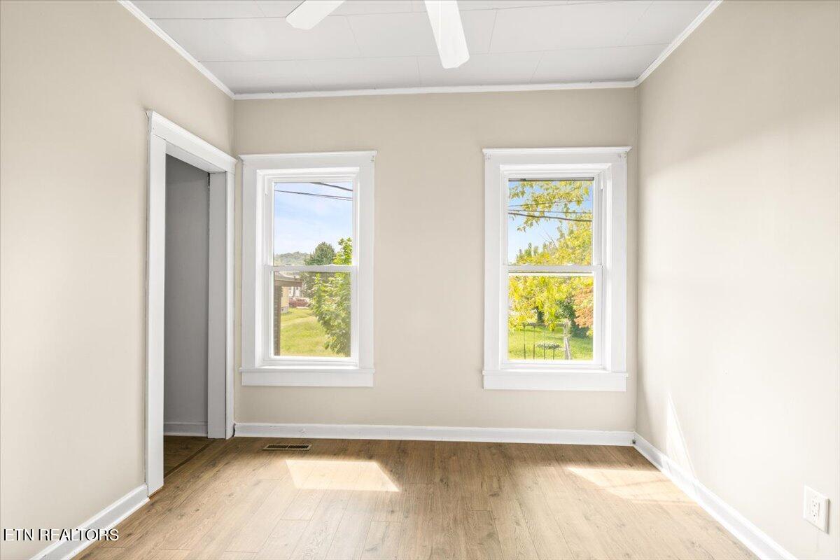 306 E Walden St, LaFollette