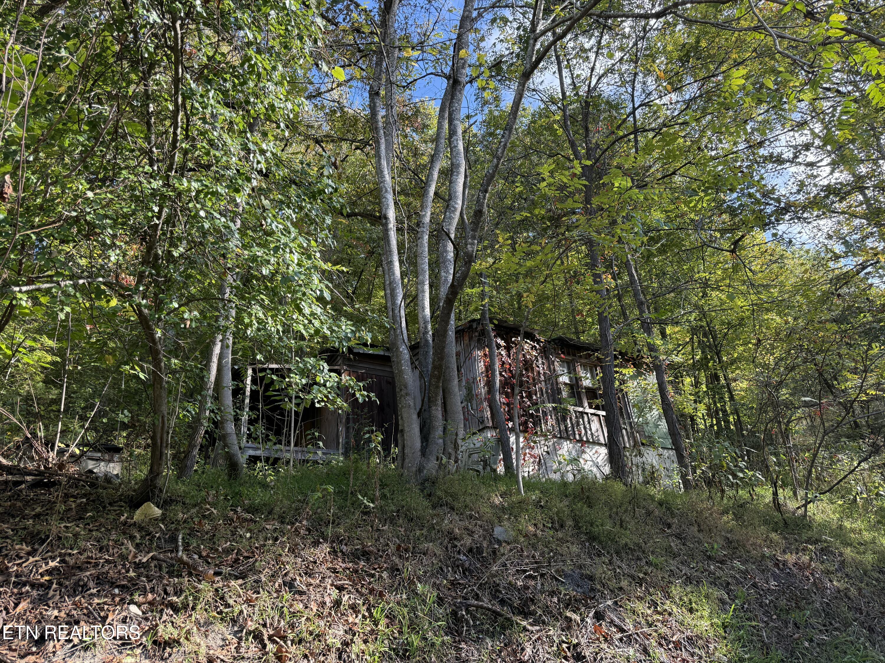 1971 Demory Rd, LaFollette