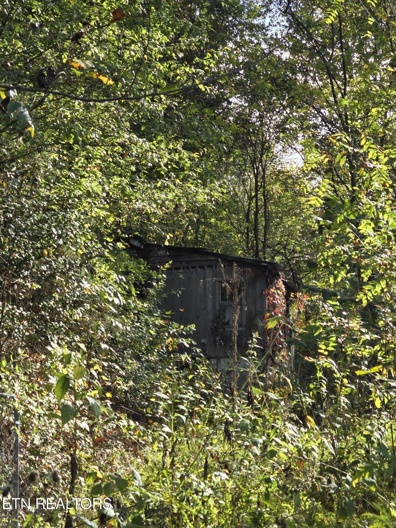 1971 Demory Rd, LaFollette