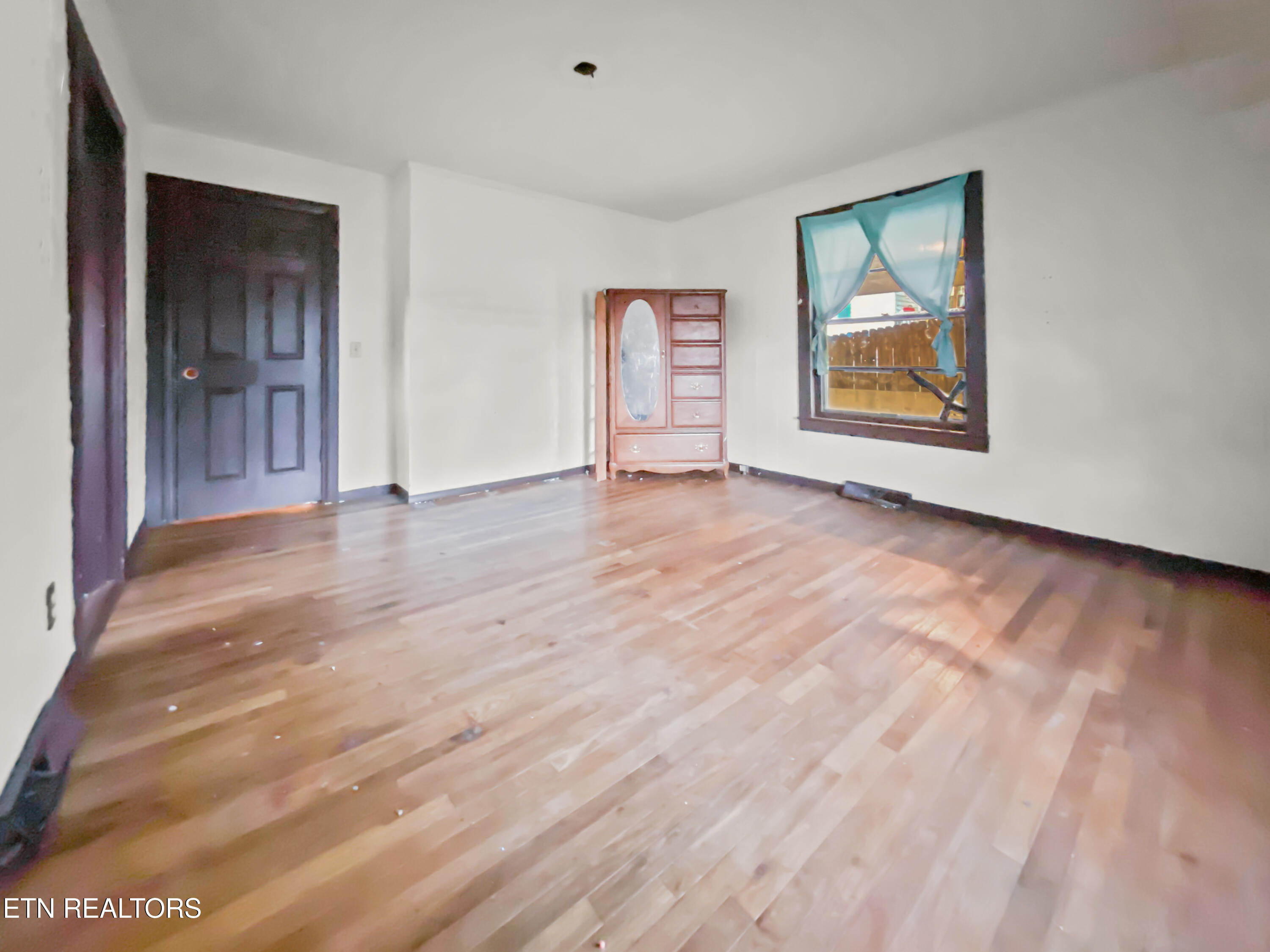 503 E Prospect St, LaFollette