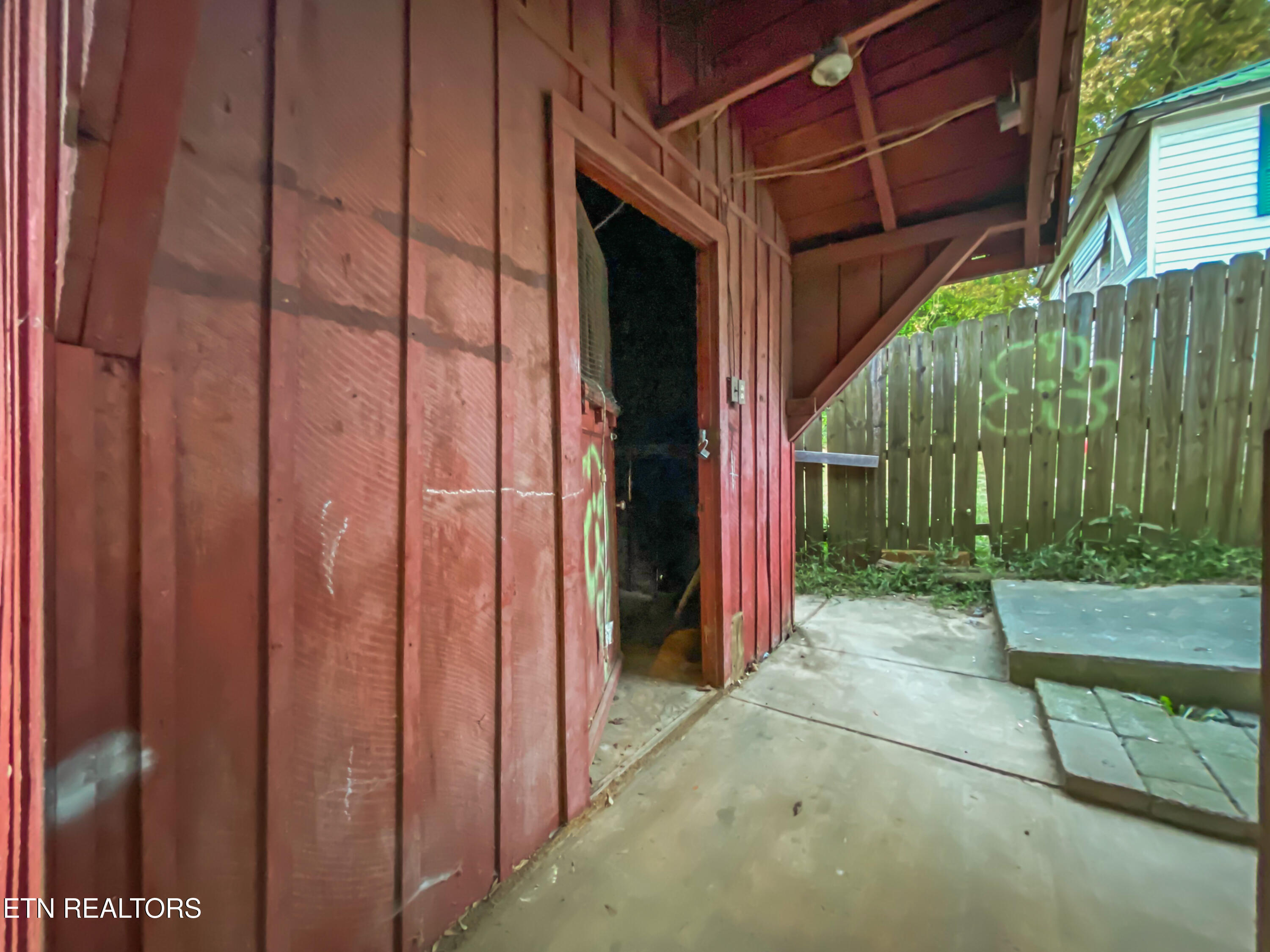 503 E Prospect St, LaFollette