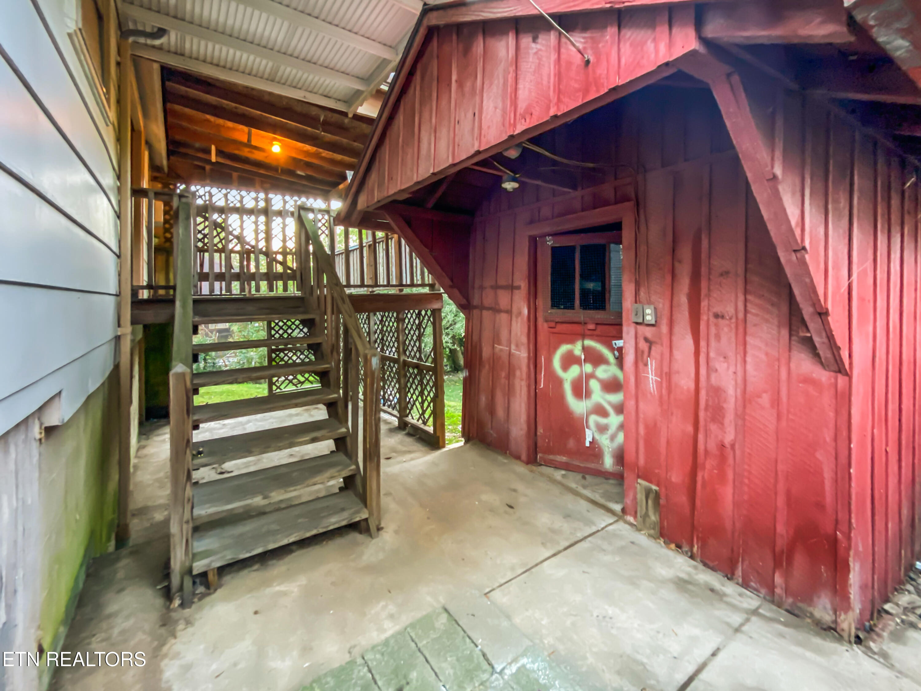 503 E Prospect St, LaFollette