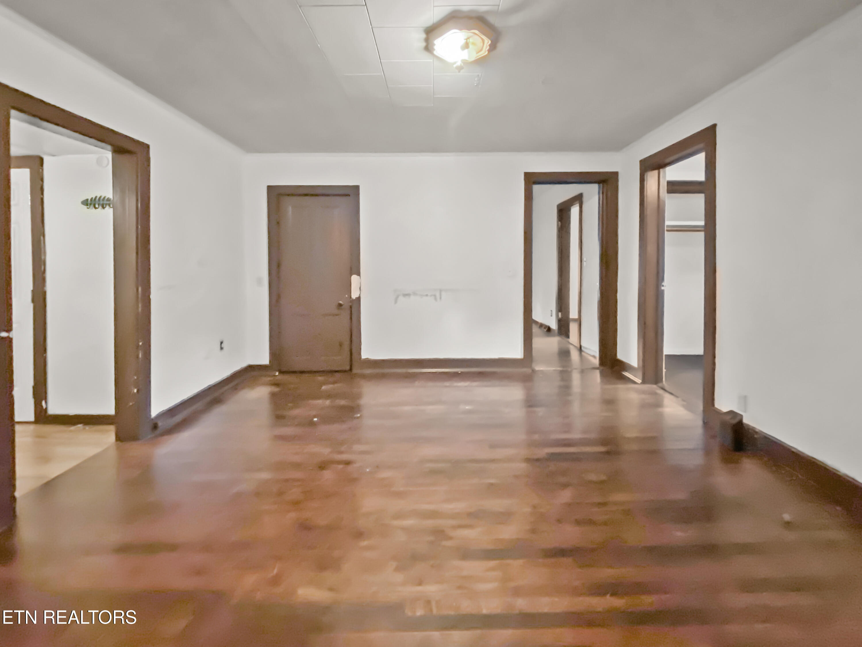 503 E Prospect St, LaFollette